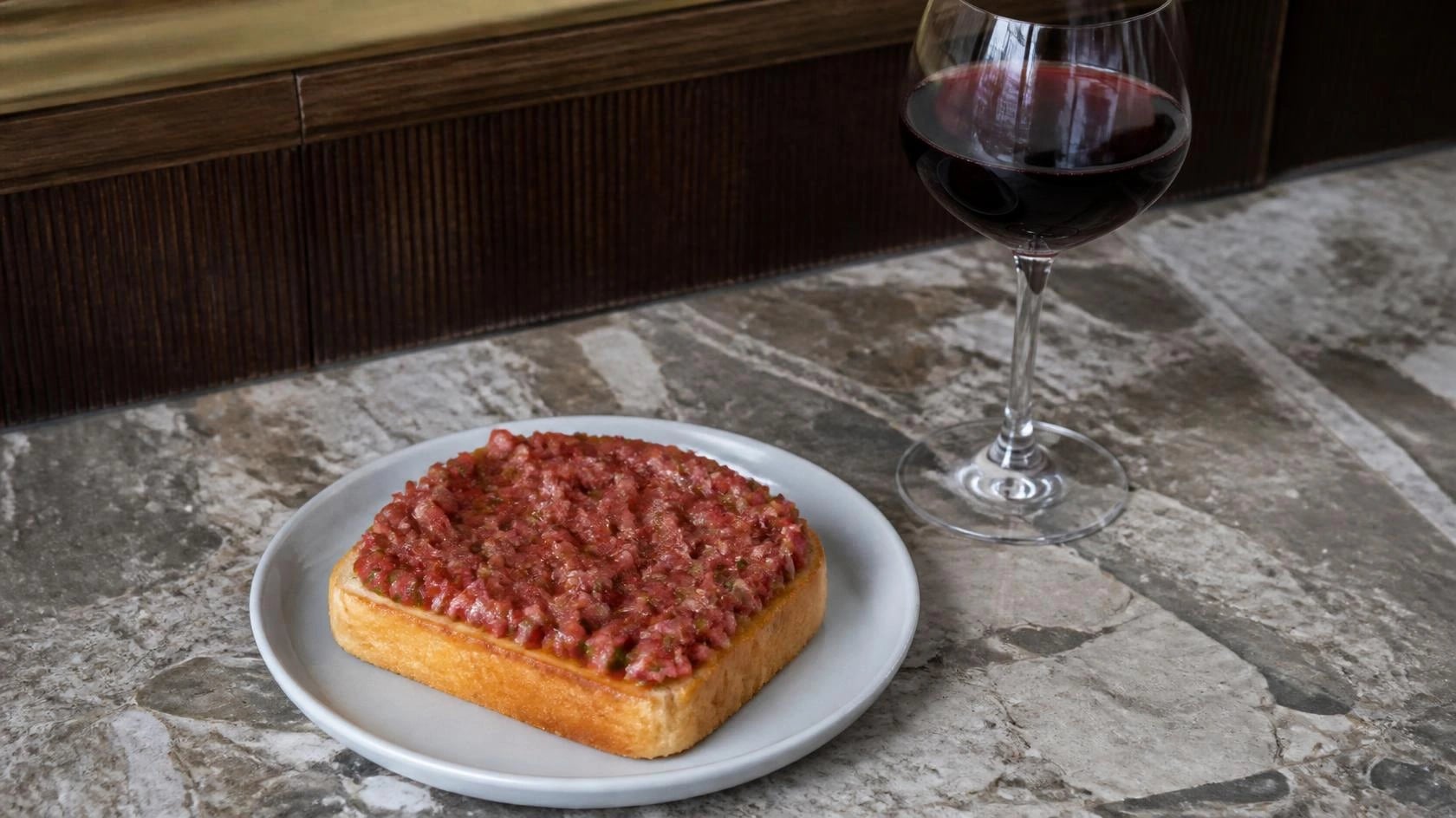 AI-made picture of Steak tartare, brioche